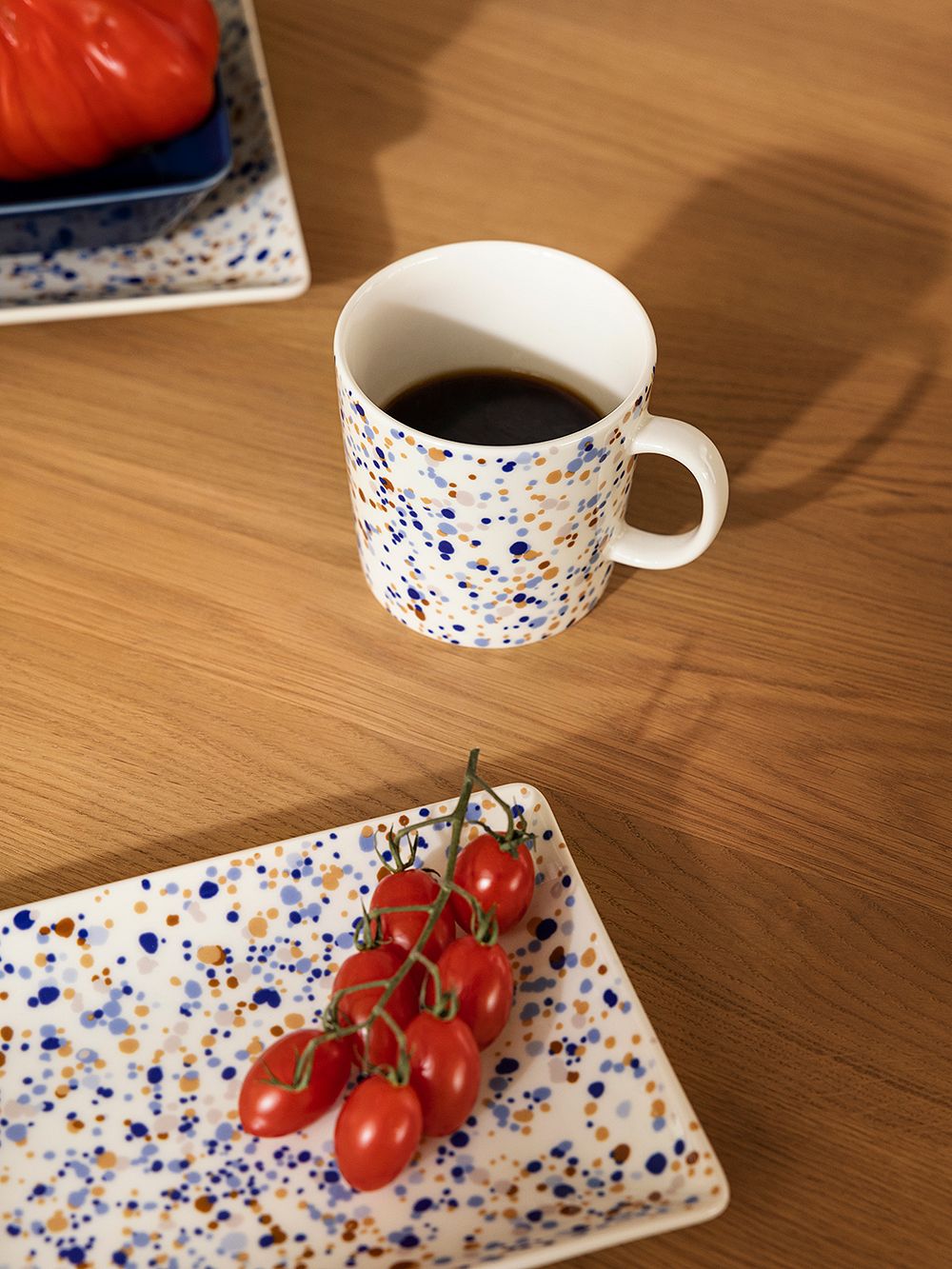 Iittala Helle-astiat, sini-ruskea